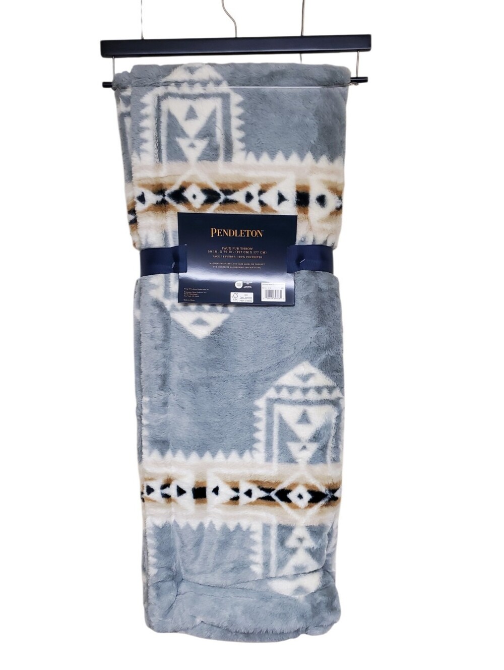 Pendleton Faux Fur Throw Light Blue Aztec Native Print 50x70" Plush Blanket NEW - Picture 2 of 6